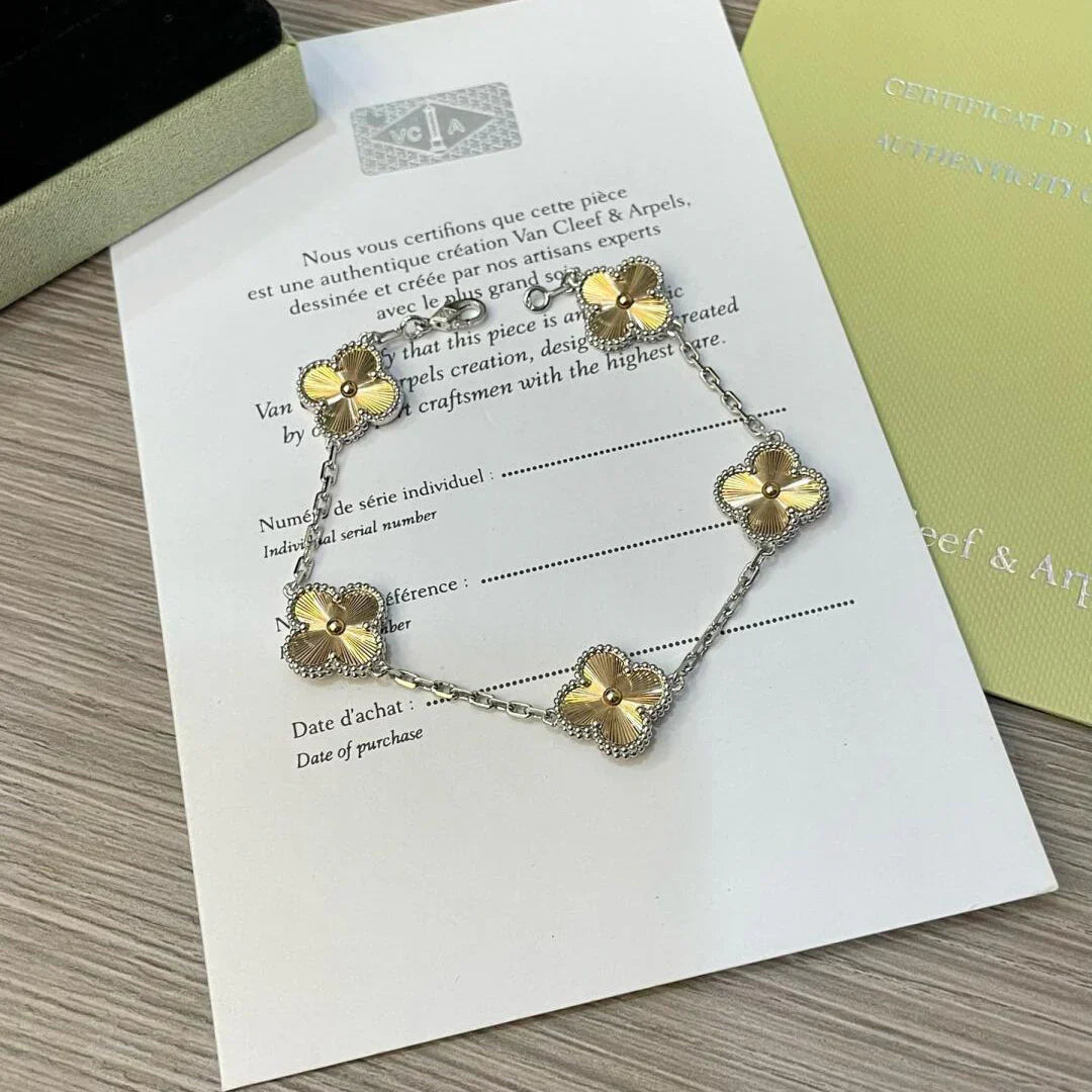 [Clover Jewelry]CLOVER 5 MOTIFS CHRISTMAS LIMITED EDITION BRACELET
