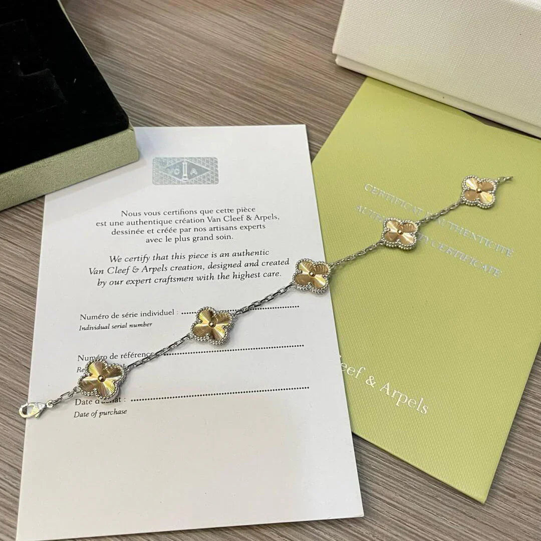 [Clover Jewelry]CLOVER 5 MOTIFS CHRISTMAS LIMITED EDITION BRACELET