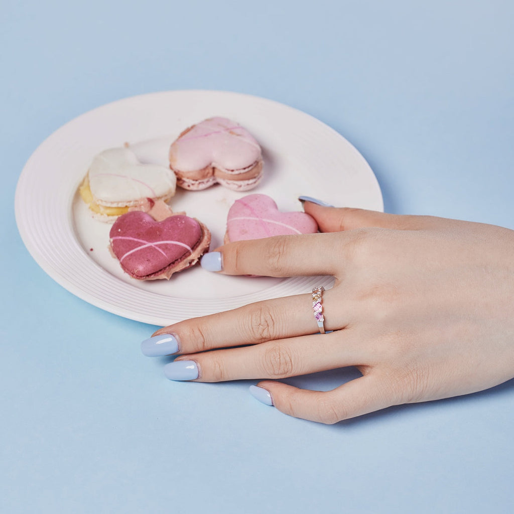 [Clover Jewelry]華奢なエメラルドカットリング デイリーユースに