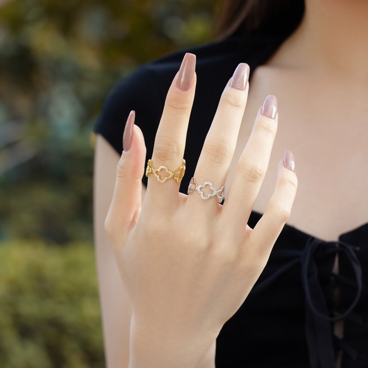[Clover Jewelry]Hohles Design Vierblättriges Kleeblatt Ring
