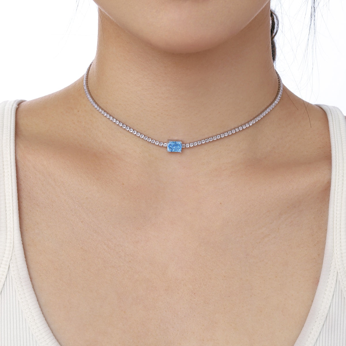 [Clover Jewelry]2.0 Karat aufwendige Smaragdschliff-Halskette