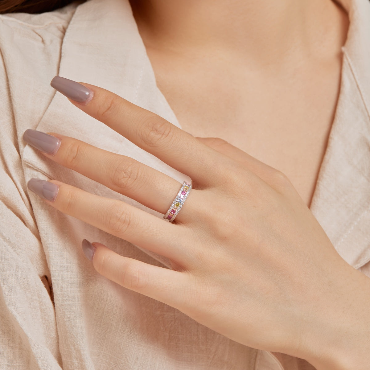 [Clover Jewelry]繊細なカラフルラウンドカットデイリーリング