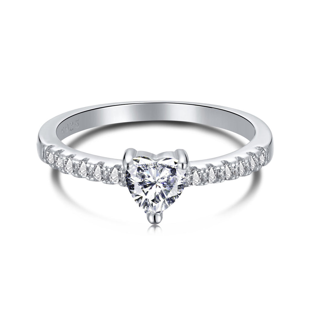 [Clover Jewelry]0.5カラット エタニティ 魅惑的なハート形 ラバーリング