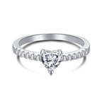 [Clover Jewelry]0.5カラット エタニティ 魅惑的なハート形 ラバーリング