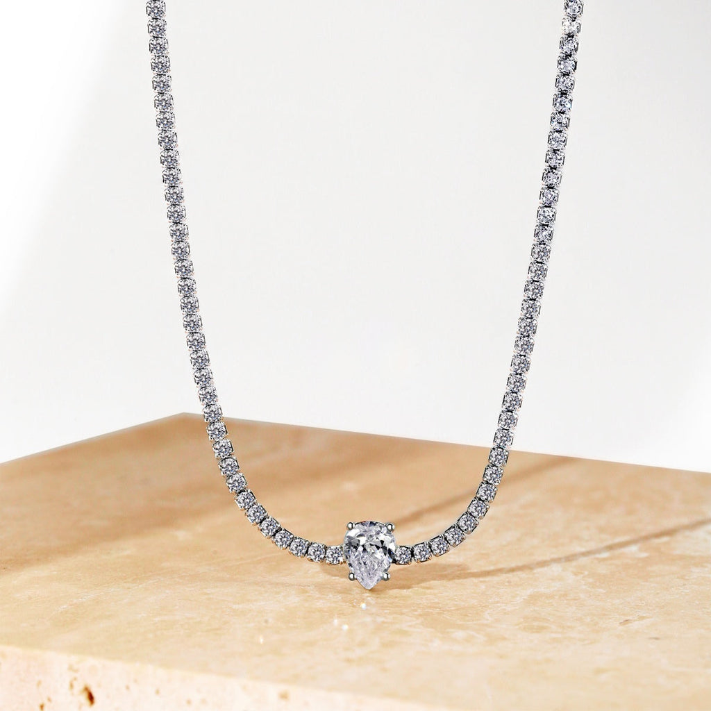 [Clover Jewelry]1.0カラット ユニーク ペアカット テニスネックレス