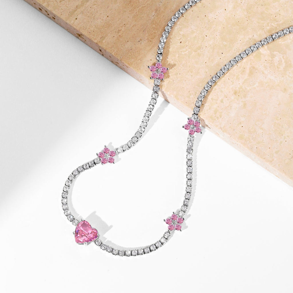 [Clover Jewelry]煌めくピンクのハートフラワーネックレス