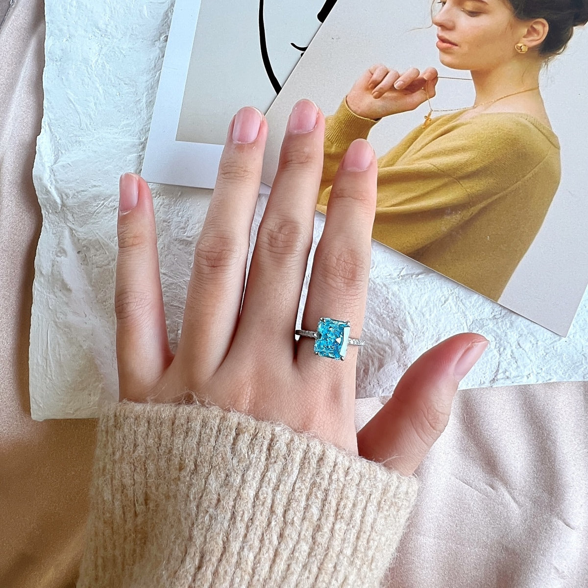 [Clover Jewelry]4.0 Karat luxuriöser Verlobungsring