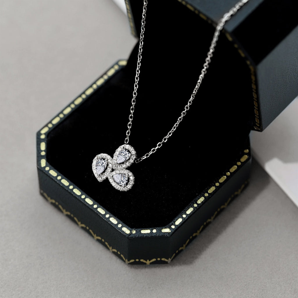 [Clover Jewelry]エレガントな花型ペアーカットネックレス