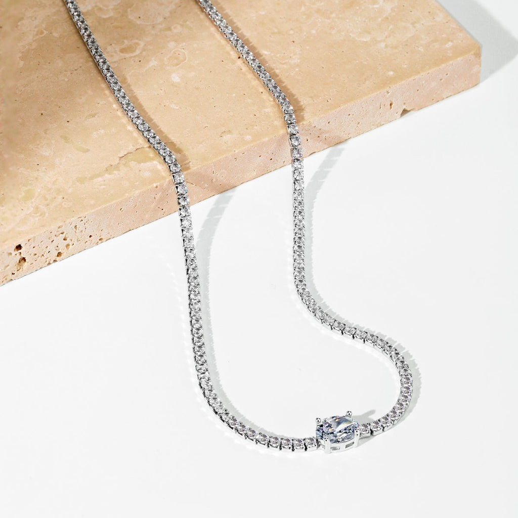 [Clover Jewelry]1.0カラット 輝くオーバルカットネックレス