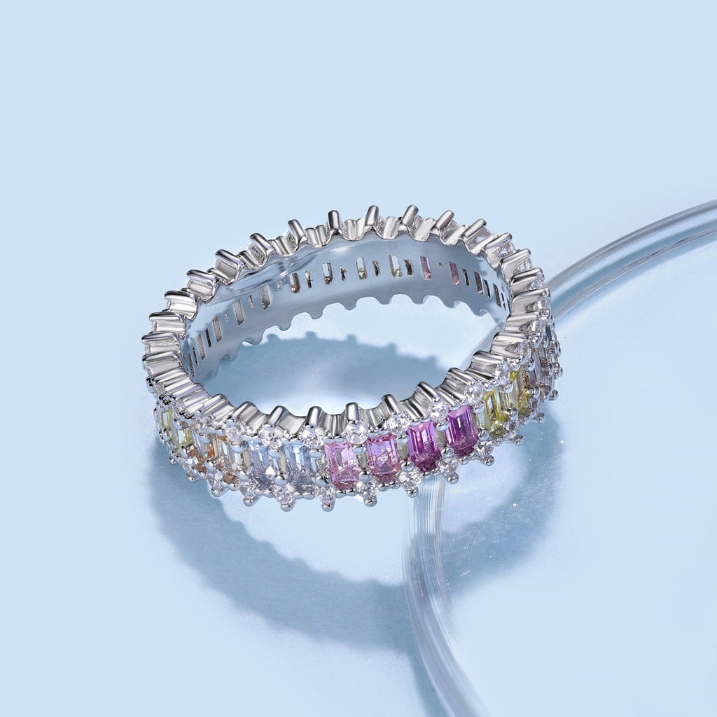 [クローバージュエリー]豪華なオーバルエメラルドカット カクテルリング