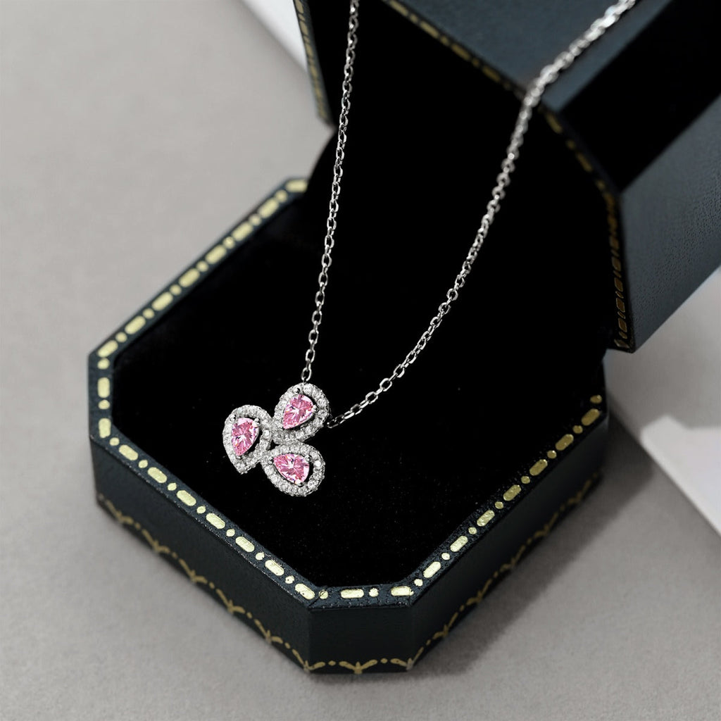 [Clover Jewelry]エレガントな花型ペアーカットネックレス