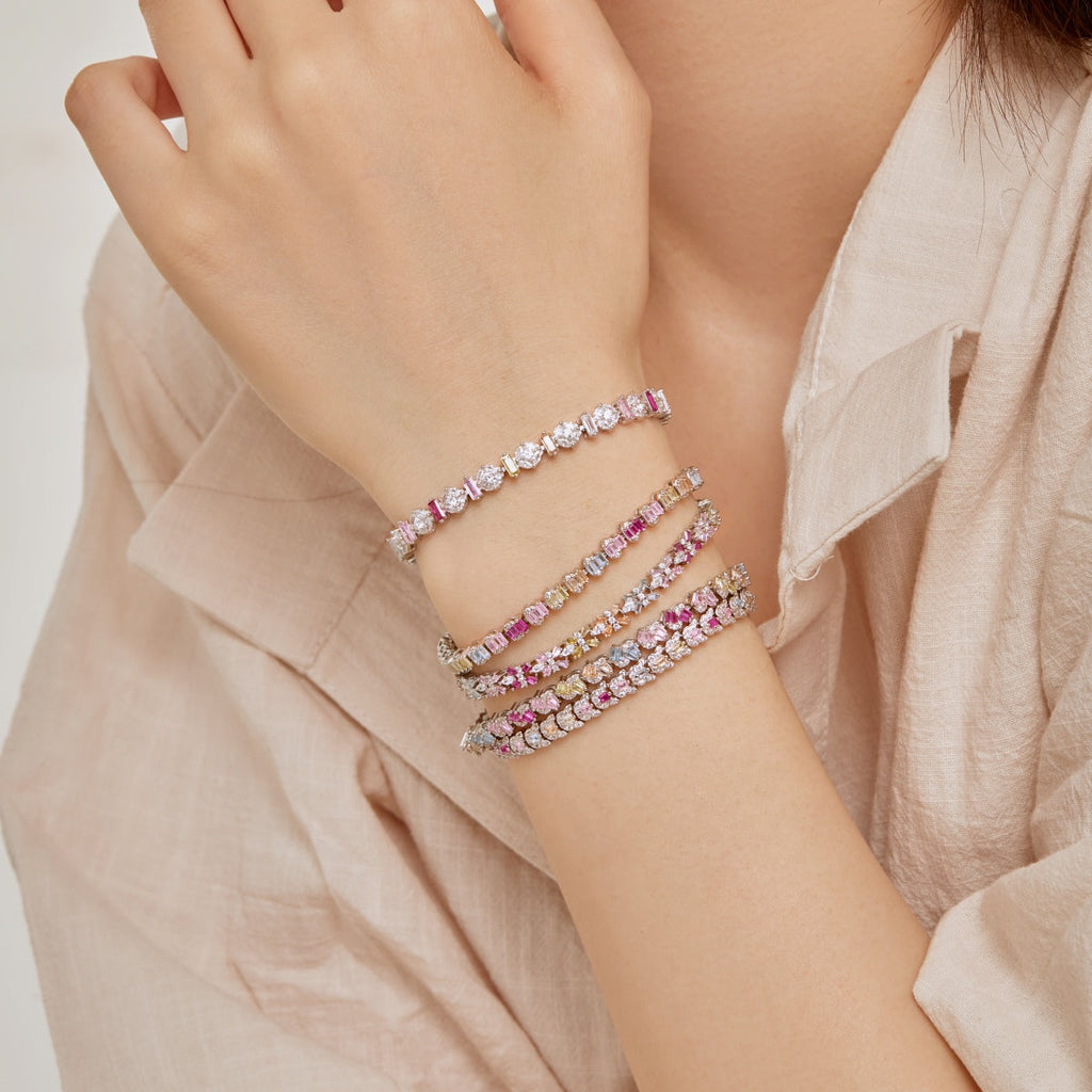 [クローバージュエリー]華奢なカラフルエメラルドカットパーティーブレスレット