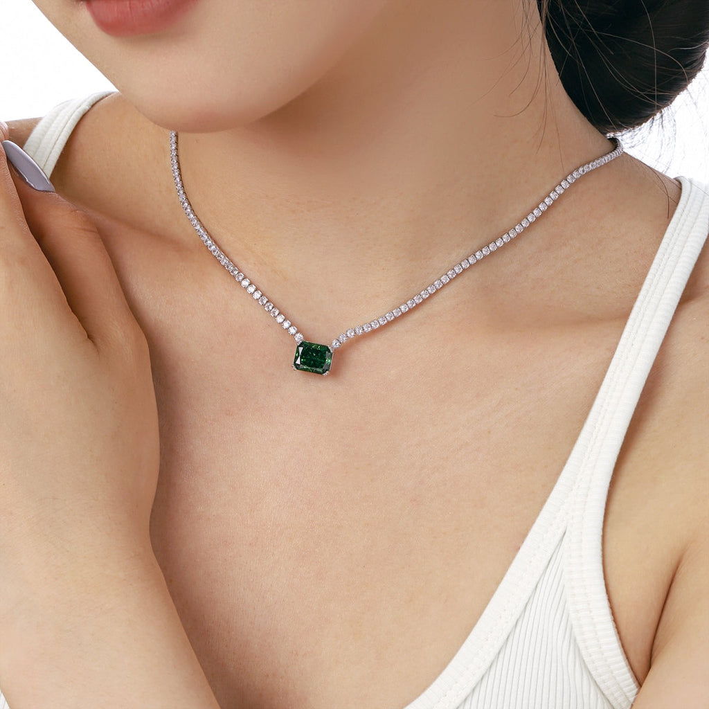 [Clover Jewelry]4.0カラット エレガントラディアントカットネックレス
