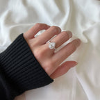 [Clover Jewelry]1.0カラット 豪華絢爛 ウォータードロップ型 結婚指輪
