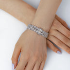 [Clover Jewelry]華やかなエレガントなラウンドカットパーティーブレスレット