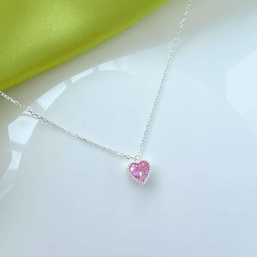 [Clover Jewelry]Aufwendige Herzkette