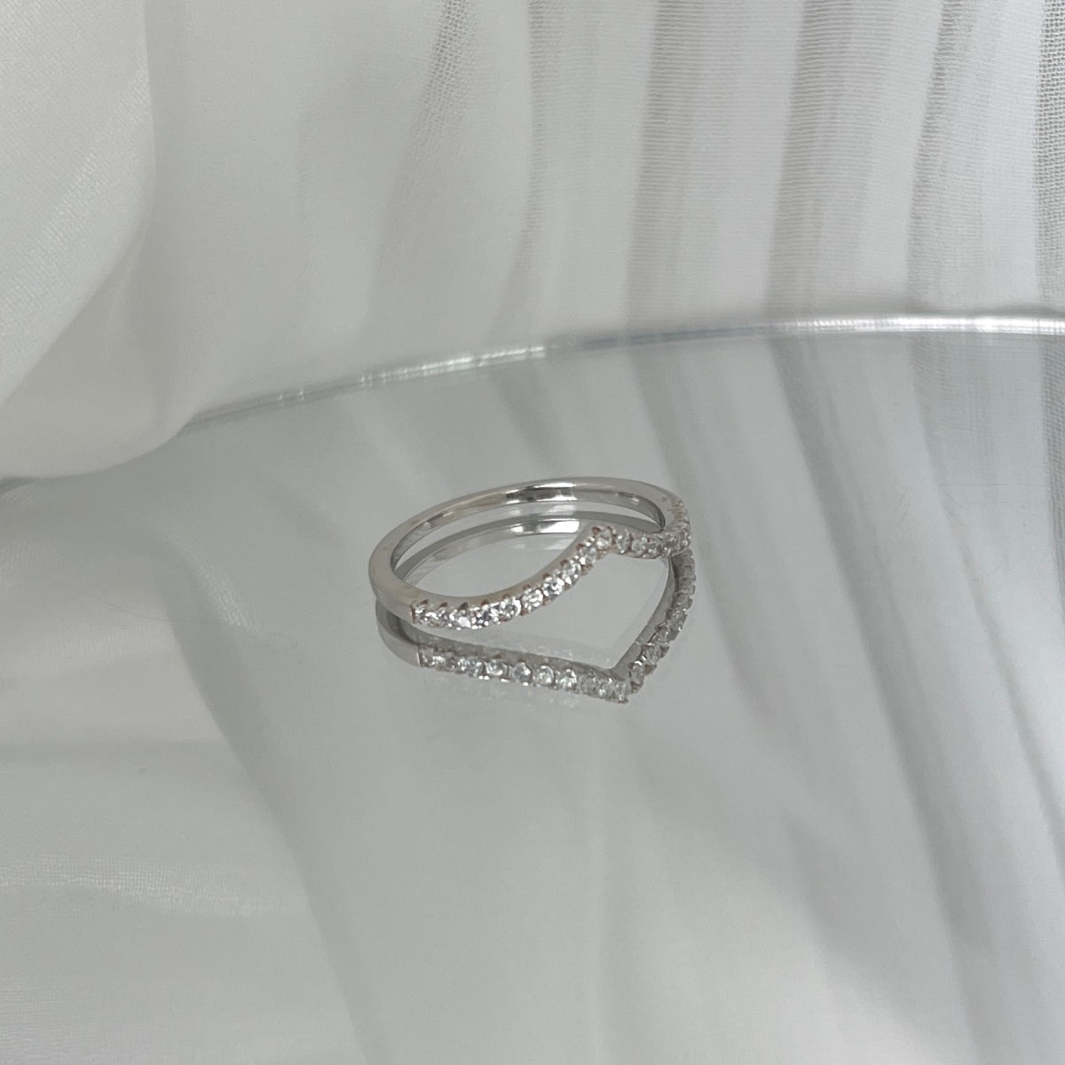 [Clover Jewelry]精巧なテニスバンドリング