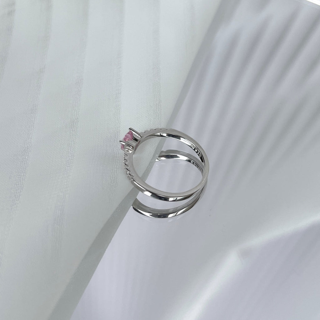 [Clover Jewelry]0.5カラット エタニティ 魅惑的なハート形 ラバーリング