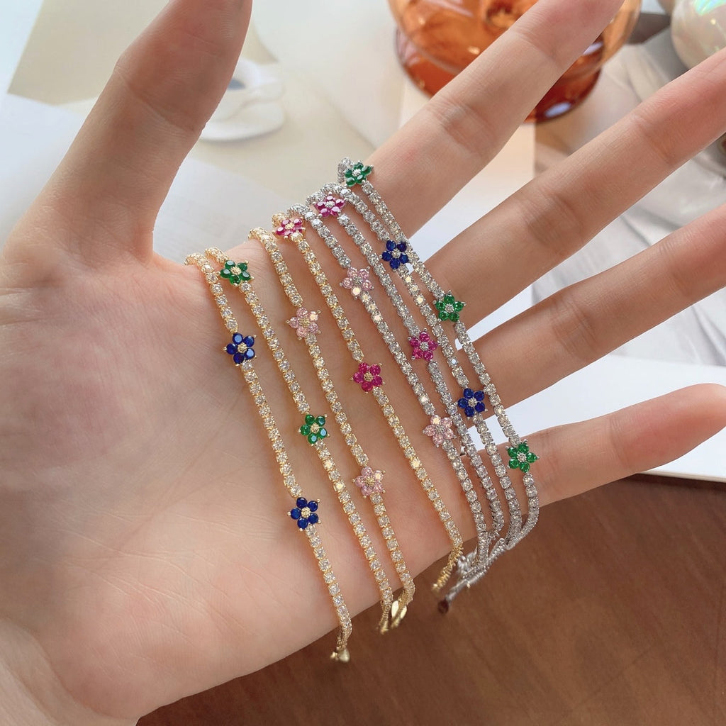 [Clover Schmuck]Funkelndes Tennisarmband in Blumenform
