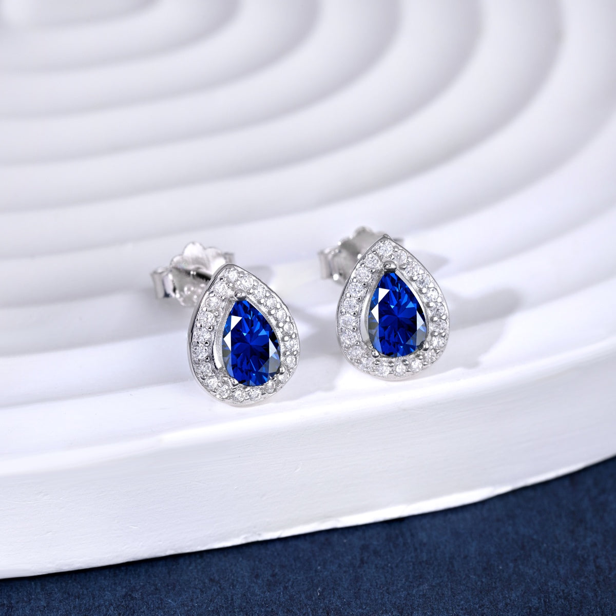 [Clover Jewelry]Luxuriöse Ohrringe in Tropfenform