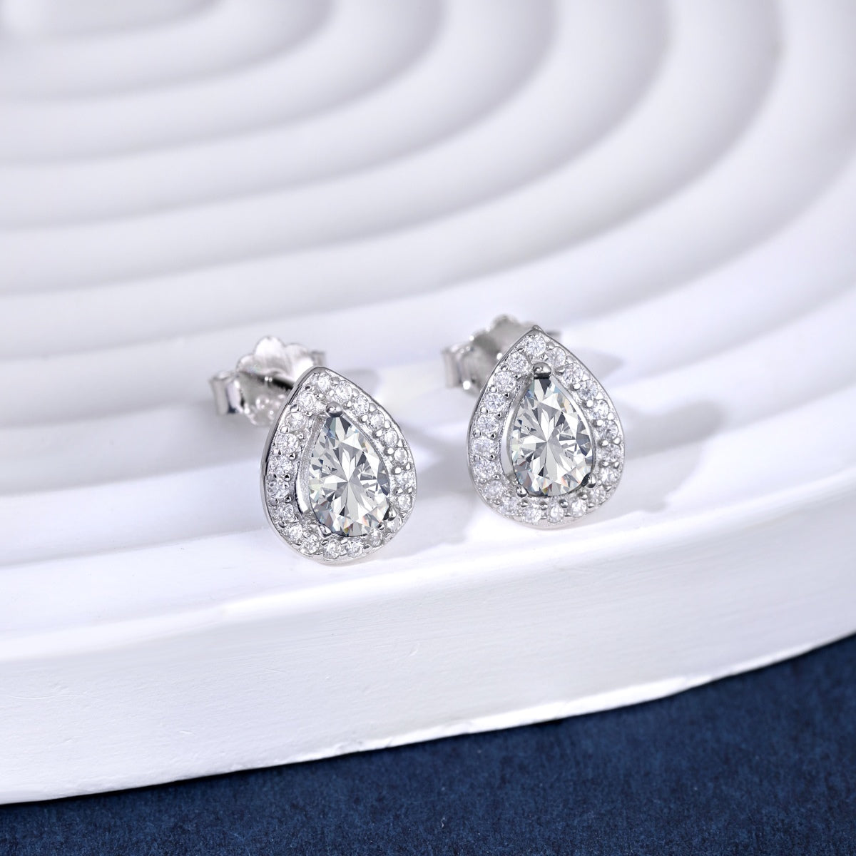 [Clover Jewelry]Luxuriöse Ohrringe in Tropfenform