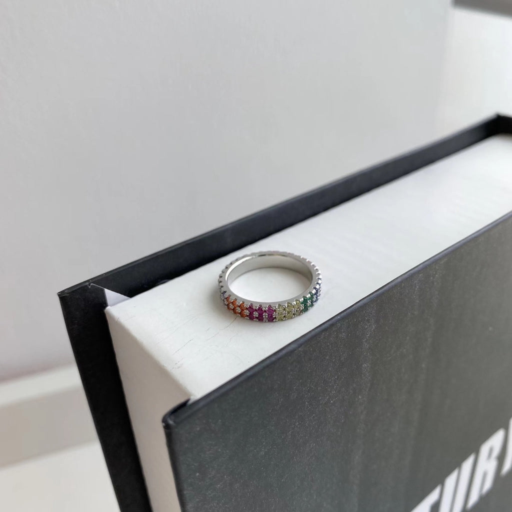 [Clover Jewelry]ユニークカラフルラウンドカットテニスリング