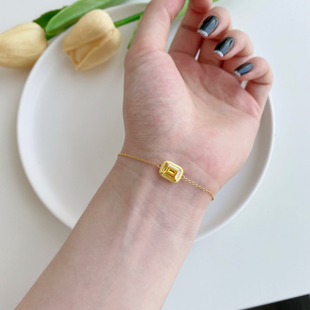 [Clover Jewelry]2.0 Karat Funkelndes Buntes Smaragd-Schliff Alltagsarmband