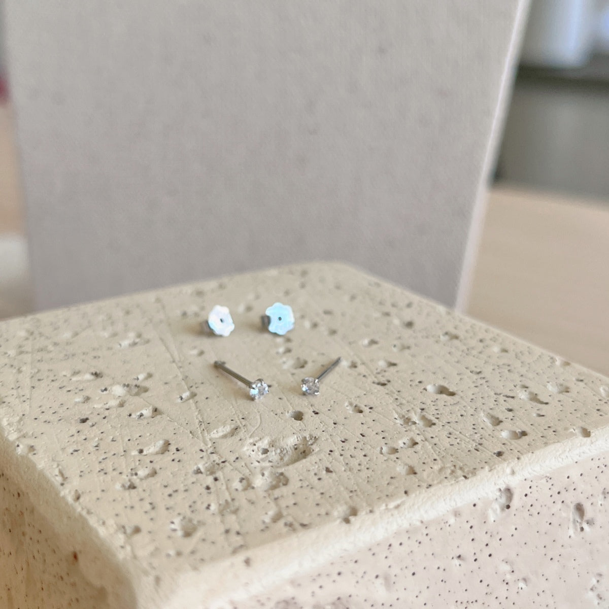[Clover Jewelry]Zarte Solitär-Ohrringe