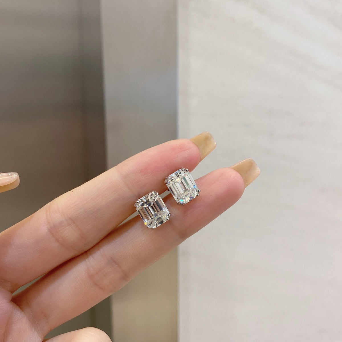 [Clover Jewelry]Funkelnde Ohrringe in quadratischer Form