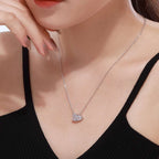 [Clover Jewelry]Funkelnde Halskette mit Quadrat- und Herzform
