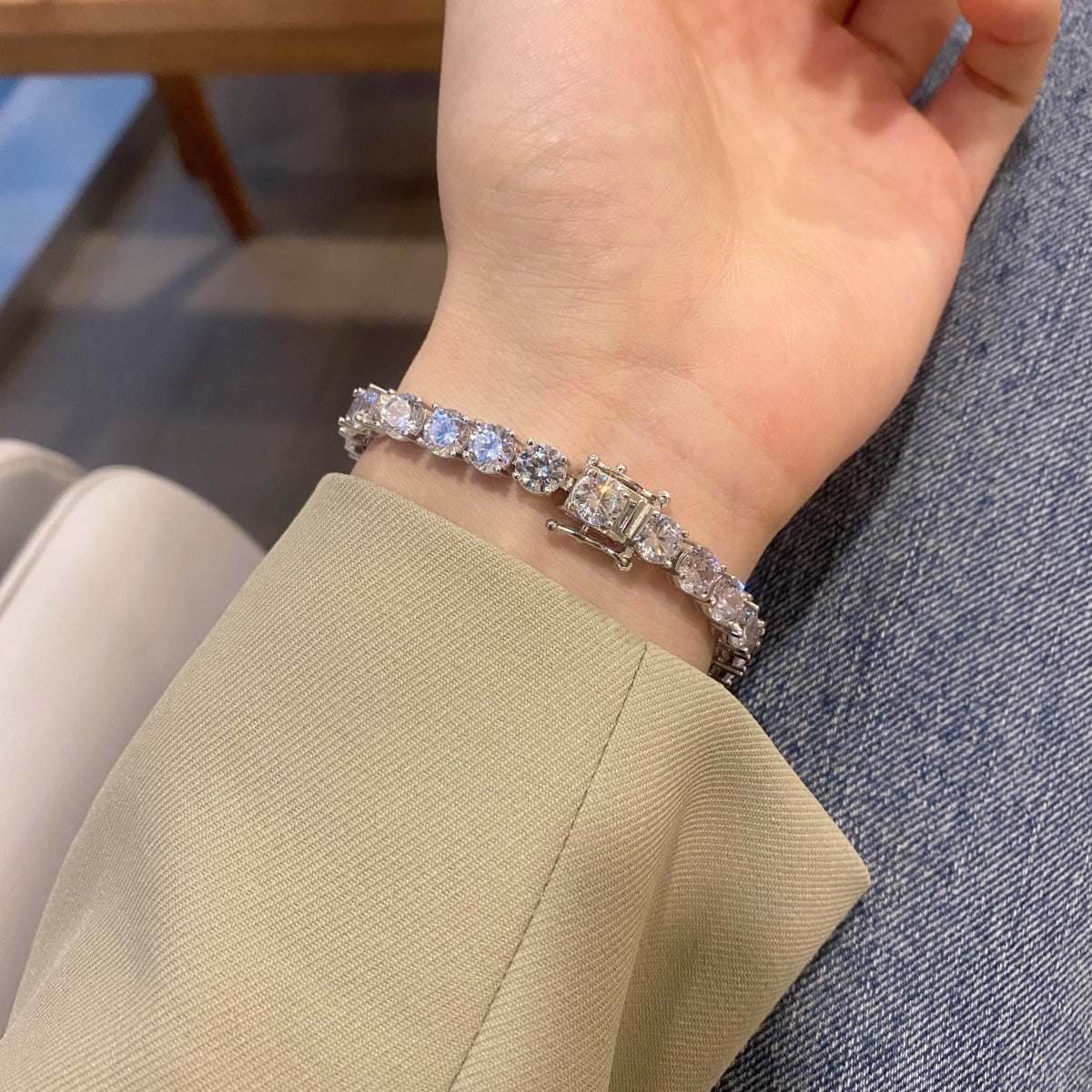 [Clover Jewelry]0.75カラット 輝くラウンドカット ウェディングブレスレット