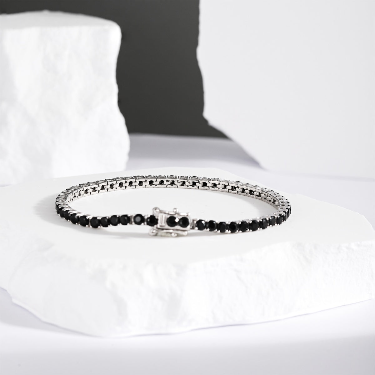 [Clover Jewelry]煌めくカラフルなラウンドカットパーティブレスレット