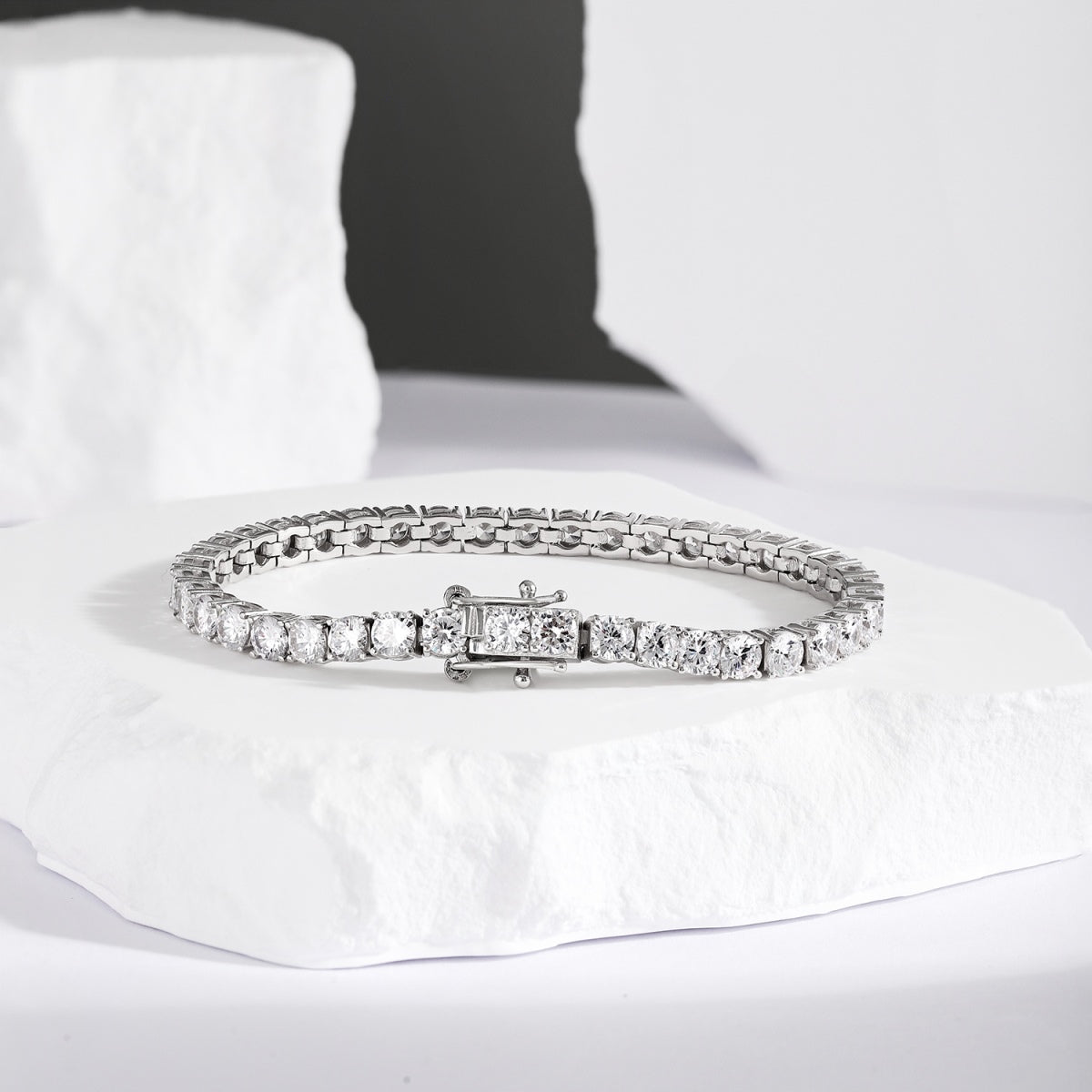 [Clover Jewelry]煌めくカラフルなラウンドカットパーティブレスレット