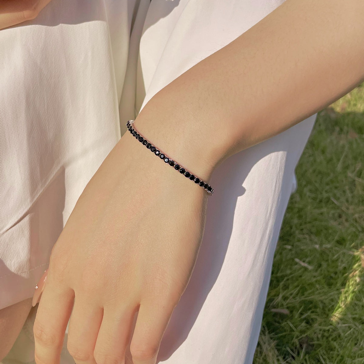 [Clover Jewelry]煌めくカラフルなラウンドカットパーティブレスレット