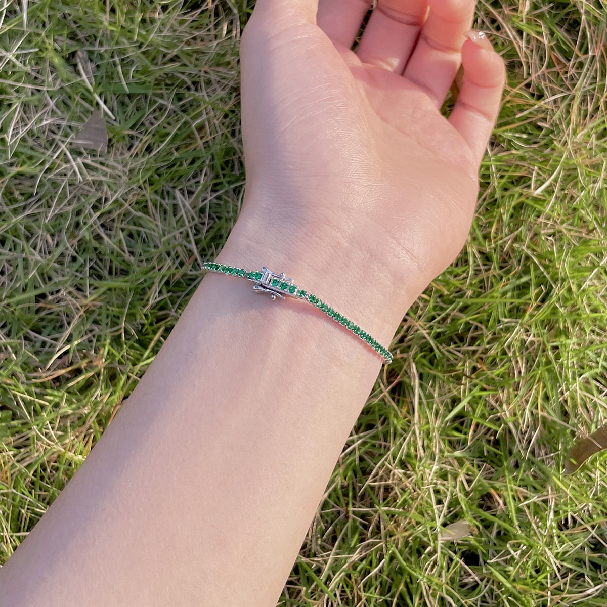 [Clover Jewelry]煌めくカラフルなラウンドカットパーティブレスレット