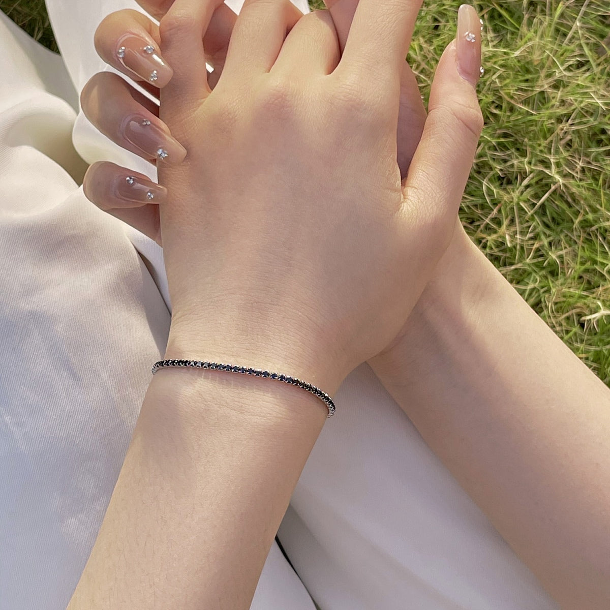 [Clover Jewelry]煌めくカラフルなラウンドカットパーティブレスレット