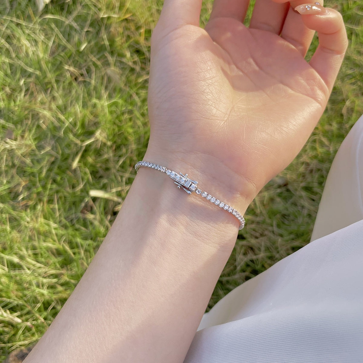[Clover Jewelry]煌めくカラフルなラウンドカットパーティブレスレット