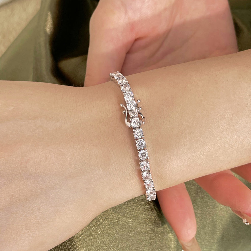 [Clover Jewelry]豪華な装飾 ラウンドカット テニスブレスレット