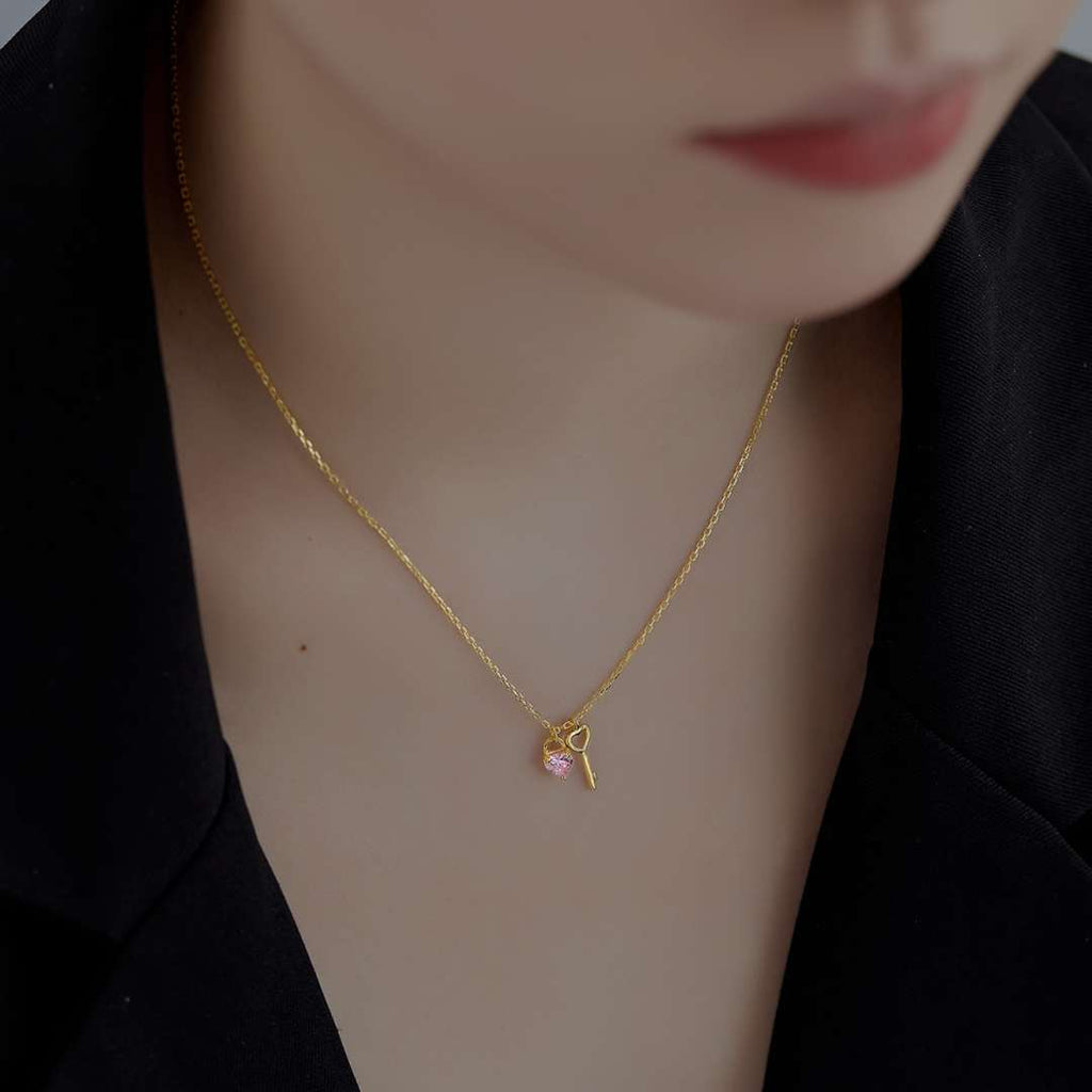 [Clover Jewelry]Einzigartige Herzform-Schlüsselanhänger-Halskette