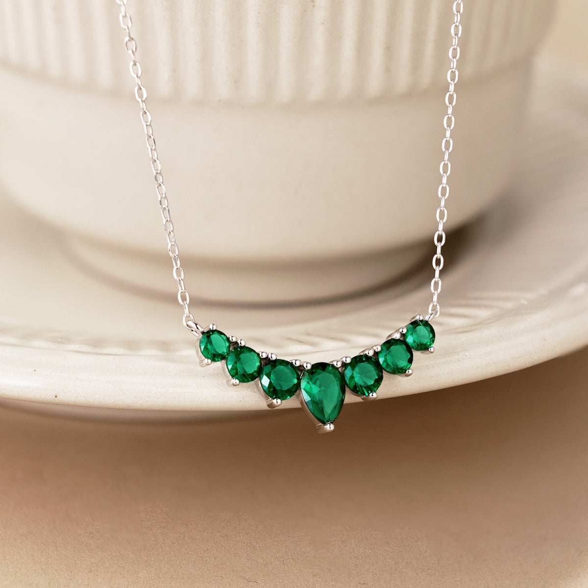 [Clover Jewelry]カラフルなハートネックレス