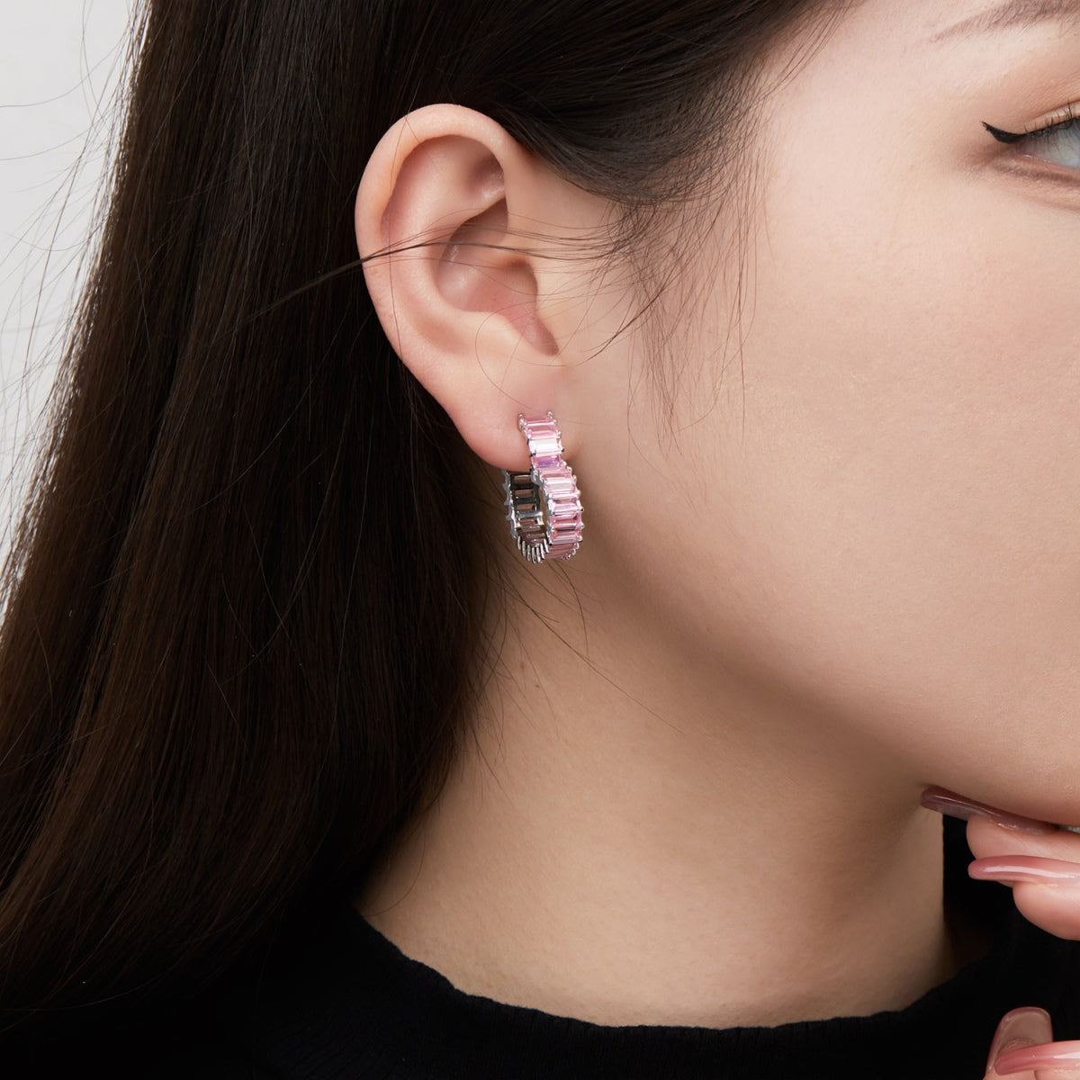[Clover Jewelry]Strahlende Ohrringe mit Herz-Ausschnitt