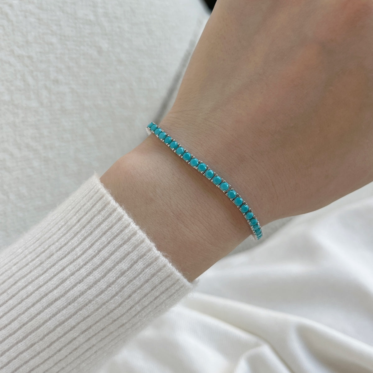 [Clover Jewelry]華奢で可愛らしいラウンドカットテニスブレスレット