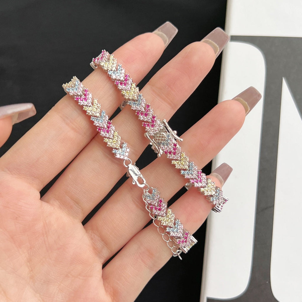 [Clover Jewelry]華やかな輝きのラウンドカットパーティーブレスレット