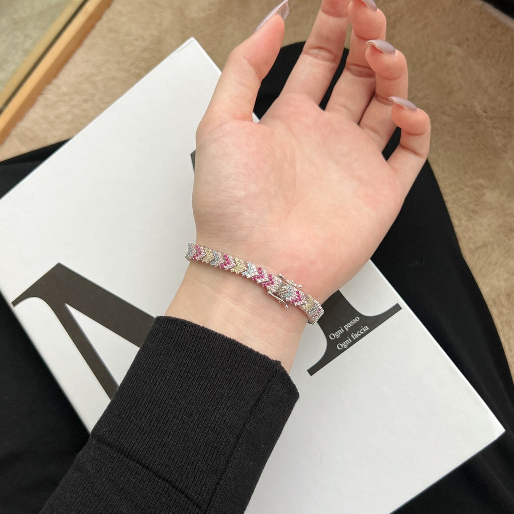 [Clover Jewelry]華やかな輝きのラウンドカットパーティーブレスレット
