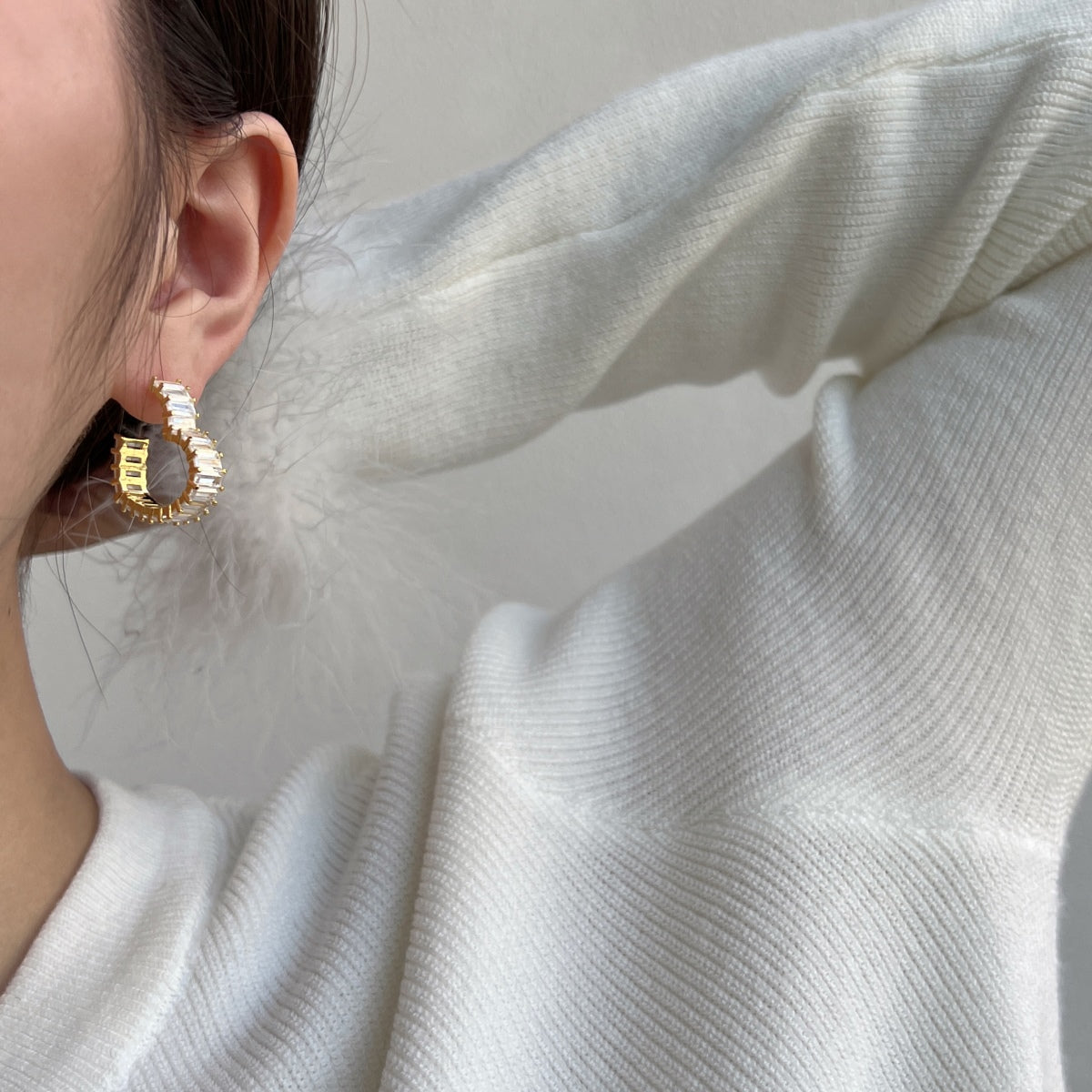 [Clover Jewelry]Strahlende Ohrringe mit Herz-Ausschnitt