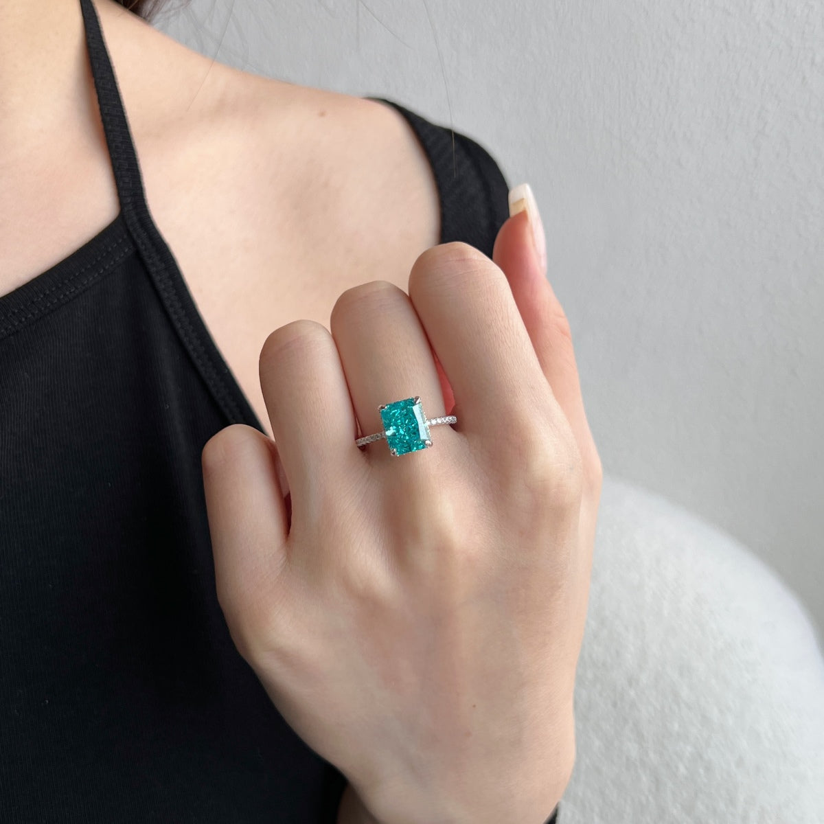 [Clover Jewelry]4.0 Karat luxuriöser Verlobungsring