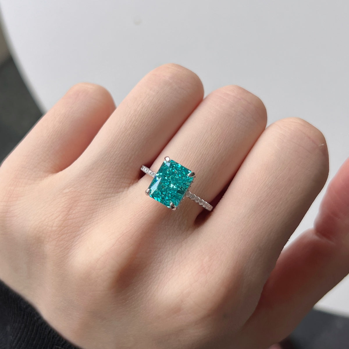 [Clover Jewelry]4.0 Karat luxuriöser Verlobungsring