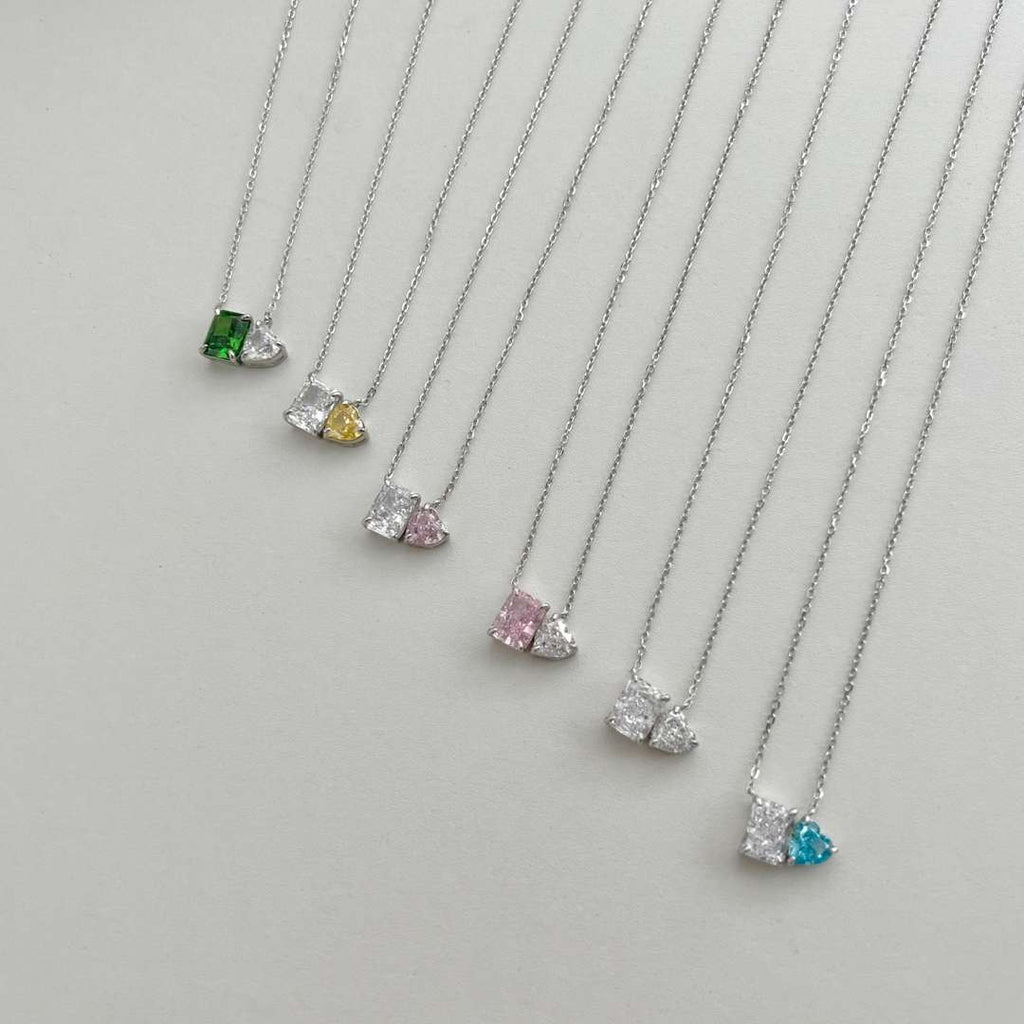 [Clover Jewelry]Funkelnde Halskette mit Quadrat- und Herzform