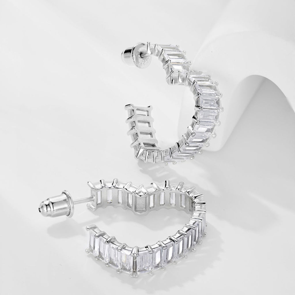 [Clover Jewelry]Strahlende Ohrringe mit Herz-Ausschnitt