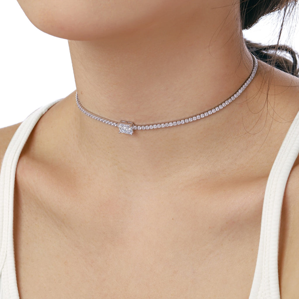 [Clover Jewelry]2.0 Karat aufwendige Smaragdschliff-Halskette